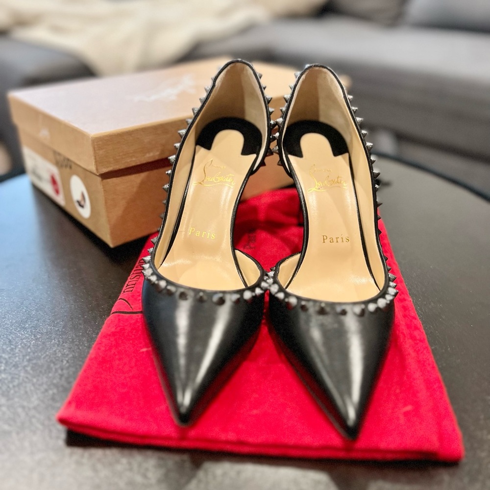 Louboutin Irishell 85 Nappa Leather Gun Metal Studs 38.5 Heels - Picture 2 of 6